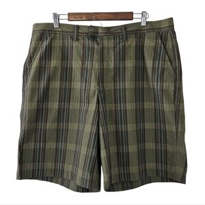 Patagonia Green Plaid Hiking Outdoor Lightweight Gorpcore Mens Shorts